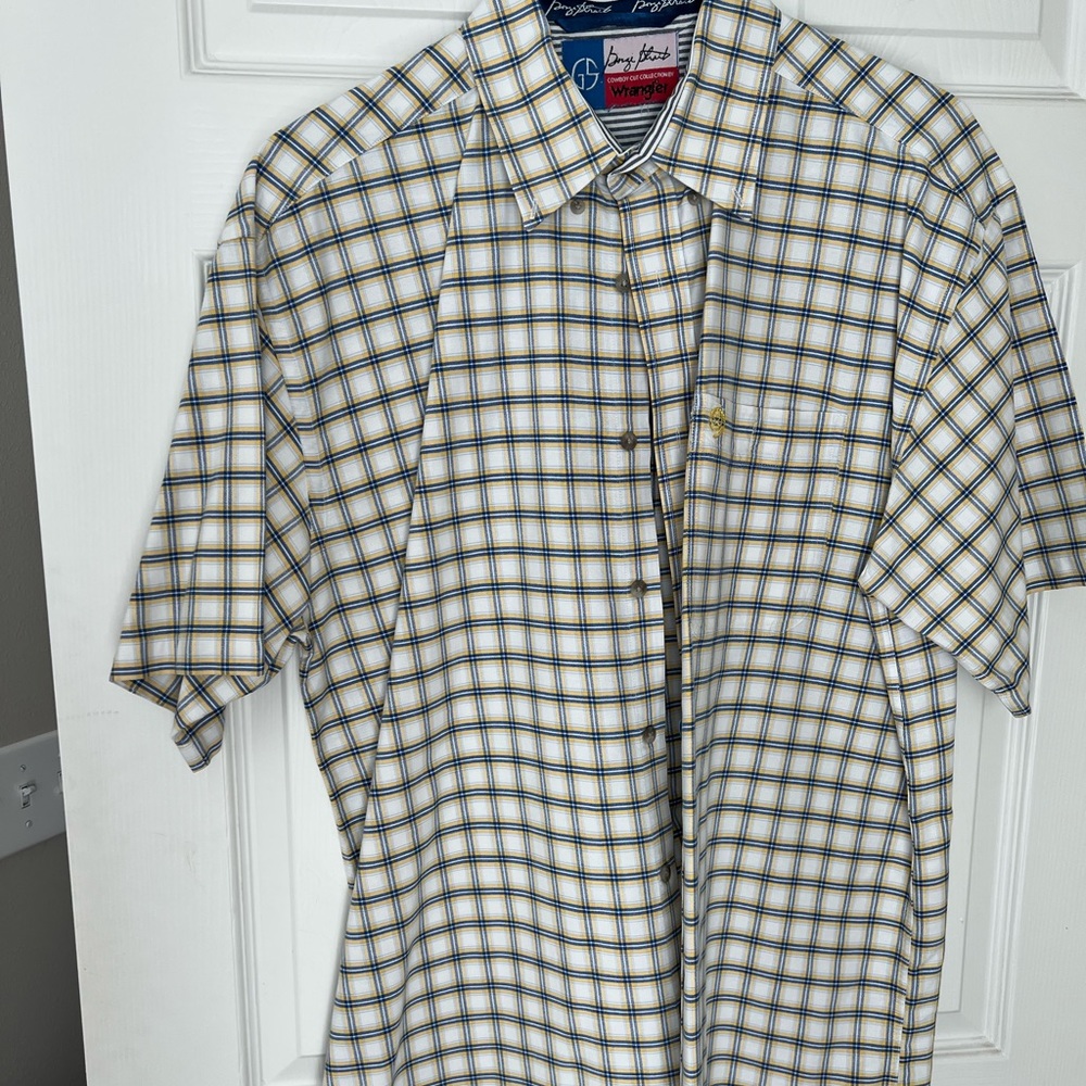 Men’s the wrangler jean xl short sleeve button down